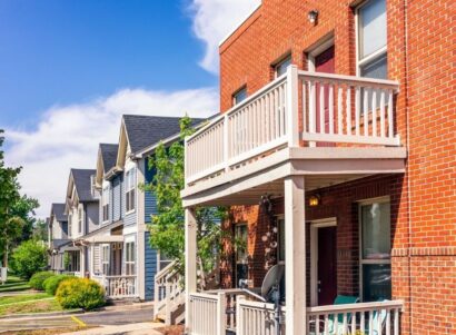 Row of homes during the daytime.